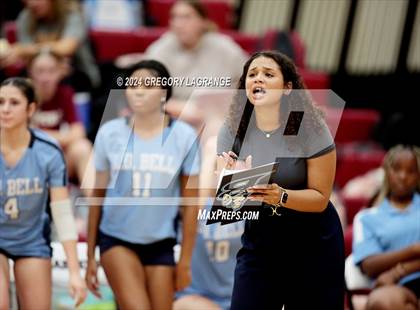 Thumbnail 2 in Bell vs Keller Central photogallery.