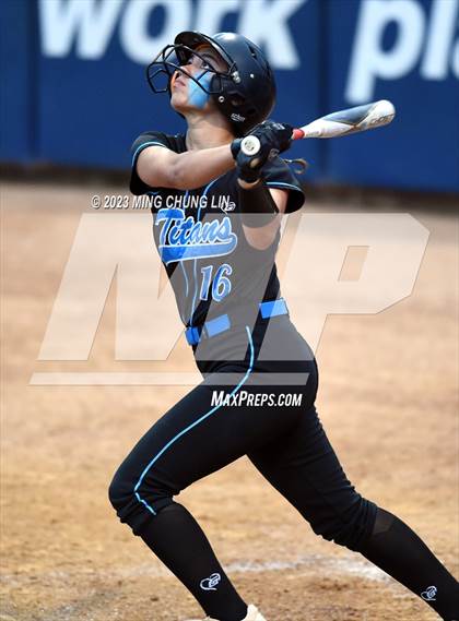 Thumbnail 2 in Great Oak vs. Grand Terrace (CIF SS D2 Final) photogallery.