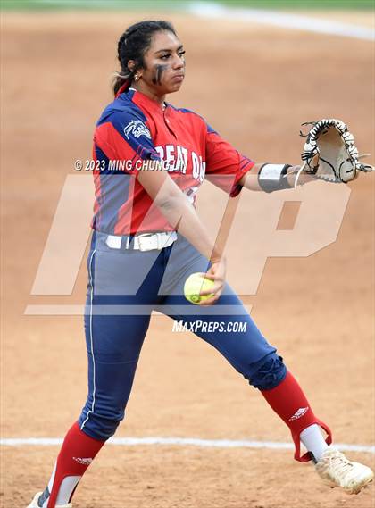 Thumbnail 2 in Great Oak vs. Grand Terrace (CIF SS D2 Final) photogallery.