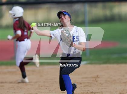 Thumbnail 1 in Cherokee Trail @ Grandview photogallery.