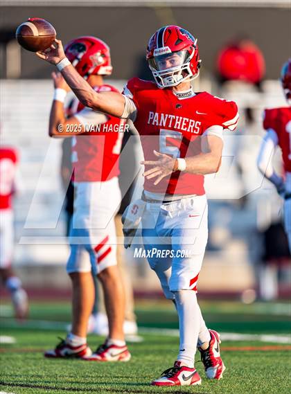 Thumbnail 2 in Arroyo @ Burlingame photogallery.