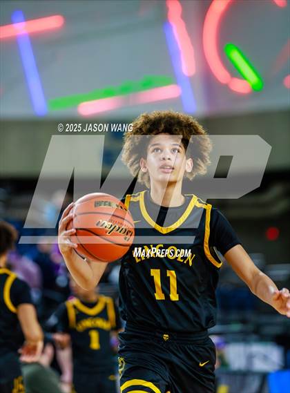 Thumbnail 3 in Lincoln vs. Edmonds-Woodway (WIAA  3A Quarter Final) photogallery.