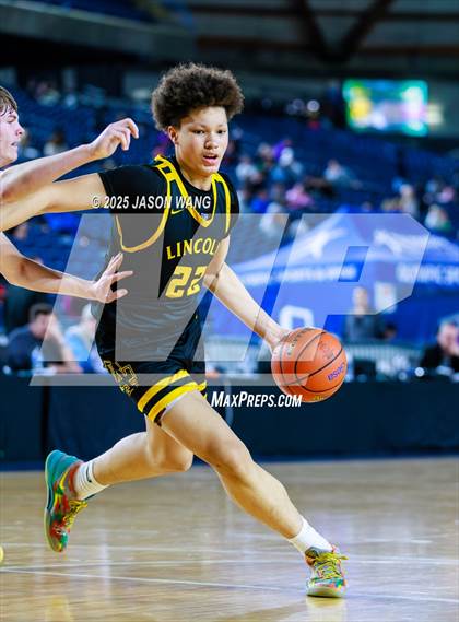 Thumbnail 2 in Lincoln vs. Edmonds-Woodway (WIAA  3A Quarter Final) photogallery.