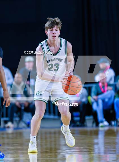 Thumbnail 2 in Lincoln vs. Edmonds-Woodway (WIAA  3A Quarter Final) photogallery.