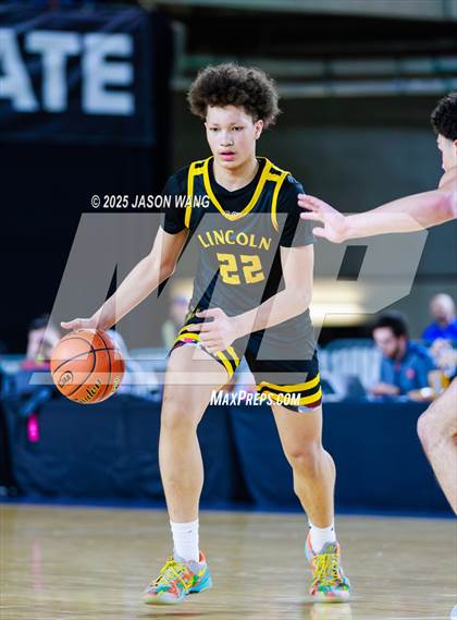 Thumbnail 1 in Lincoln vs. Edmonds-Woodway (WIAA  3A Quarter Final) photogallery.