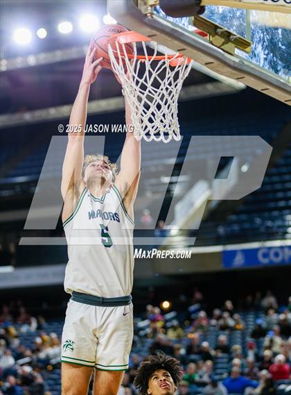 Thumbnail 3 in Lincoln vs. Edmonds-Woodway (WIAA  3A Quarter Final) photogallery.