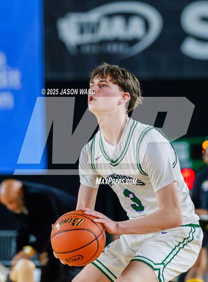 Thumbnail 1 in Lincoln vs. Edmonds-Woodway (WIAA  3A Quarter Final) photogallery.