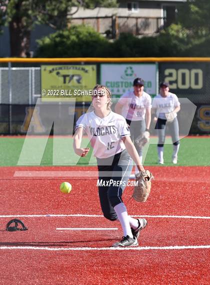 Thumbnail 3 in Marin Catholic vs. Moreau Catholic (CIF NCS D2 First Round) photogallery.