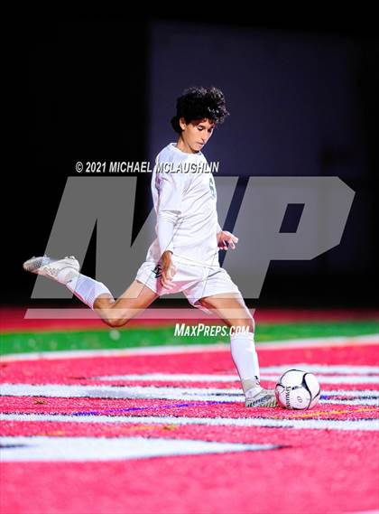Thumbnail 3 in Locust Valley vs. Cold Spring Harbor (Nassau Sect VIII Class B Final) photogallery.