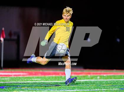 Thumbnail 3 in Locust Valley vs. Cold Spring Harbor (Nassau Sect VIII Class B Final) photogallery.