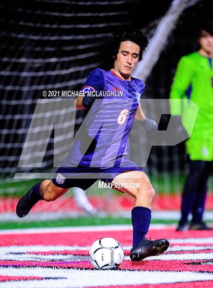 Thumbnail 3 in Locust Valley vs. Cold Spring Harbor (Nassau Sect VIII Class B Final) photogallery.