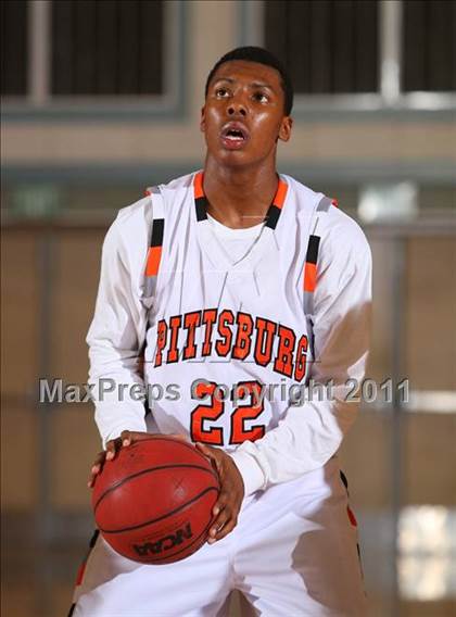 Thumbnail 2 in Capital Christian vs. Pittsburg (Run with the Pack) photogallery.