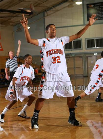 Thumbnail 3 in Capital Christian vs. Pittsburg (Run with the Pack) photogallery.
