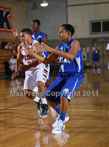 Thumbnail 2 in Capital Christian vs. Pittsburg (Run with the Pack) photogallery.