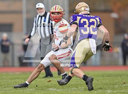 Thumbnail 2 in Sayville vs. Half Hollow Hills West (D3 Semifinal) photogallery.