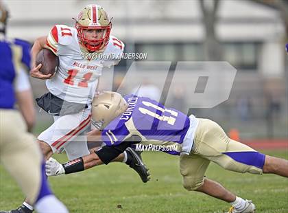 Thumbnail 3 in Sayville vs. Half Hollow Hills West (D3 Semifinal) photogallery.