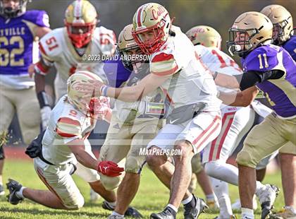 Thumbnail 2 in Sayville vs. Half Hollow Hills West (D3 Semifinal) photogallery.