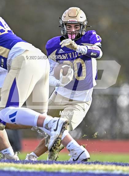 Thumbnail 3 in Sayville vs. Half Hollow Hills West (D3 Semifinal) photogallery.