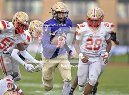 Thumbnail 3 in Sayville vs. Half Hollow Hills West (D3 Semifinal) photogallery.