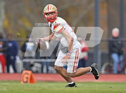 Thumbnail 2 in Sayville vs. Half Hollow Hills West (D3 Semifinal) photogallery.