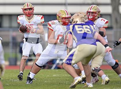 Thumbnail 1 in Sayville vs. Half Hollow Hills West (D3 Semifinal) photogallery.