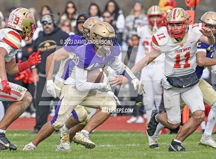 Thumbnail 1 in Sayville vs. Half Hollow Hills West (D3 Semifinal) photogallery.