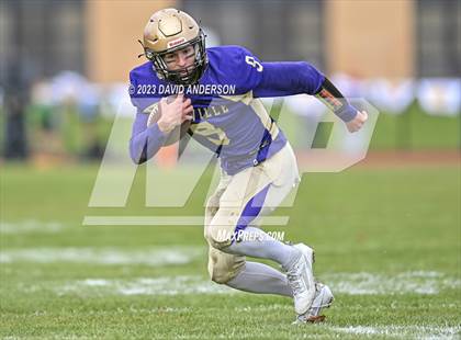 Thumbnail 1 in Sayville vs. Half Hollow Hills West (D3 Semifinal) photogallery.