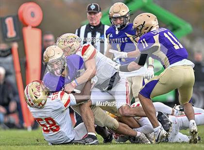 Thumbnail 3 in Sayville vs. Half Hollow Hills West (D3 Semifinal) photogallery.