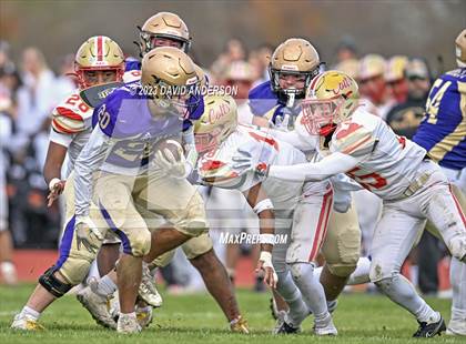 Thumbnail 1 in Sayville vs. Half Hollow Hills West (D3 Semifinal) photogallery.