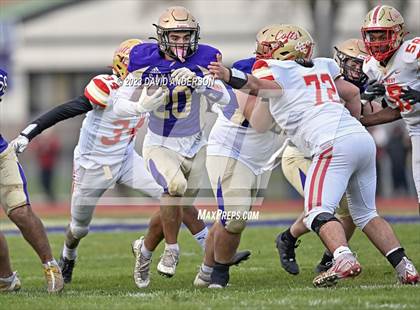 Thumbnail 1 in Sayville vs. Half Hollow Hills West (D3 Semifinal) photogallery.