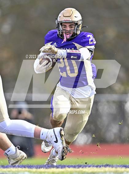 Thumbnail 2 in Sayville vs. Half Hollow Hills West (D3 Semifinal) photogallery.