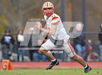 Thumbnail 3 in Sayville vs. Half Hollow Hills West (D3 Semifinal) photogallery.