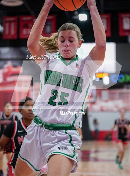 Thumbnail 2 in Mater Academy East Las Vegas vs. Virgin Valley (NIAA Class 3A State Championship) photogallery.