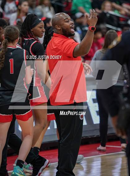 Thumbnail 2 in Mater Academy East Las Vegas vs. Virgin Valley (NIAA Class 3A State Championship) photogallery.