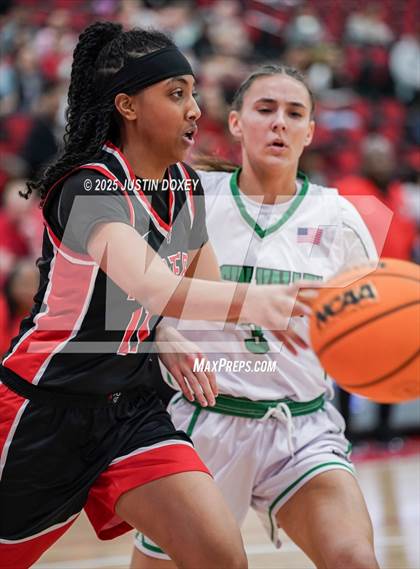 Thumbnail 2 in Mater Academy East Las Vegas vs. Virgin Valley (NIAA Class 3A State Championship) photogallery.