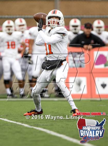 Thumbnail 3 in Washington @ McKinley (2015 MaxPreps Rivalry Series) photogallery.