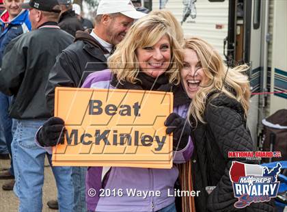 Thumbnail 2 in Washington @ McKinley (2015 MaxPreps Rivalry Series) photogallery.