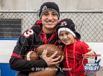 Thumbnail 2 in Washington @ McKinley (2015 MaxPreps Rivalry Series) photogallery.