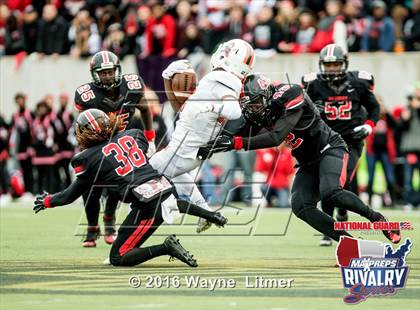 Thumbnail 1 in Washington @ McKinley (2015 MaxPreps Rivalry Series) photogallery.