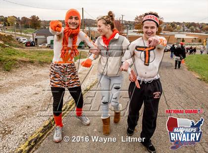 Thumbnail 1 in Washington @ McKinley (2015 MaxPreps Rivalry Series) photogallery.