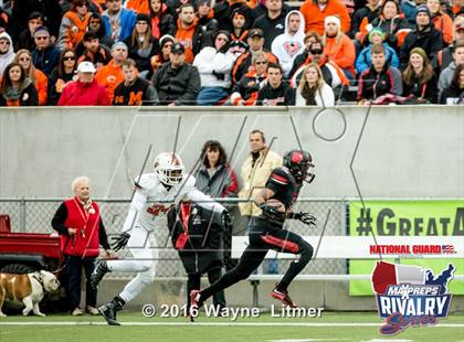 Thumbnail 1 in Washington @ McKinley (2015 MaxPreps Rivalry Series) photogallery.