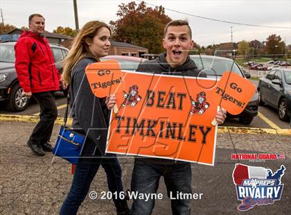 Thumbnail 2 in Washington @ McKinley (2015 MaxPreps Rivalry Series) photogallery.