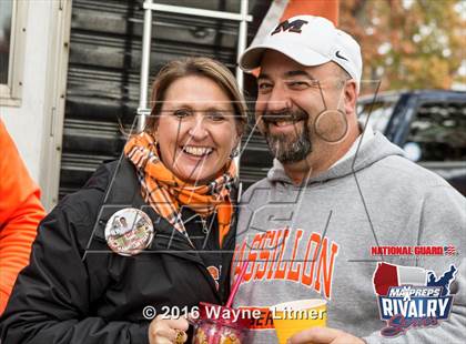 Thumbnail 1 in Washington @ McKinley (2015 MaxPreps Rivalry Series) photogallery.