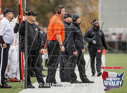 Thumbnail 2 in Washington @ McKinley (2015 MaxPreps Rivalry Series) photogallery.