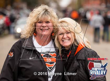 Thumbnail 3 in Washington @ McKinley (2015 MaxPreps Rivalry Series) photogallery.