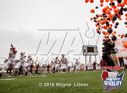 Thumbnail 2 in Washington @ McKinley (2015 MaxPreps Rivalry Series) photogallery.