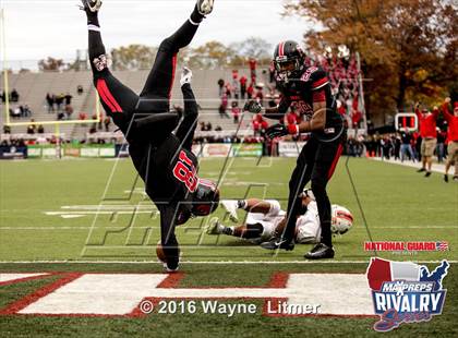 Thumbnail 3 in Washington @ McKinley (2015 MaxPreps Rivalry Series) photogallery.