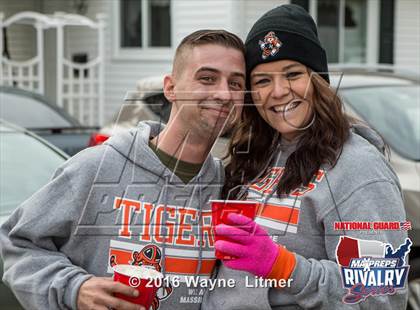 Thumbnail 1 in Washington @ McKinley (2015 MaxPreps Rivalry Series) photogallery.