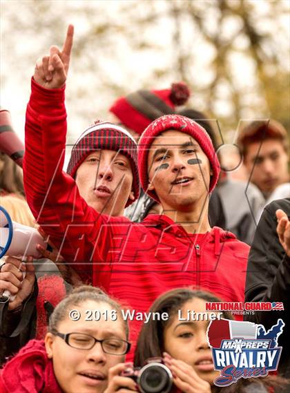 Thumbnail 2 in Washington @ McKinley (2015 MaxPreps Rivalry Series) photogallery.