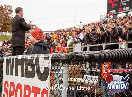 Thumbnail 2 in Washington @ McKinley (2015 MaxPreps Rivalry Series) photogallery.